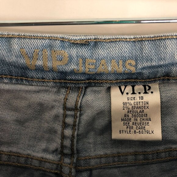VIP Jeans Light Blue Distressed Denim Shorts Size 18 - Picture 3 of 3